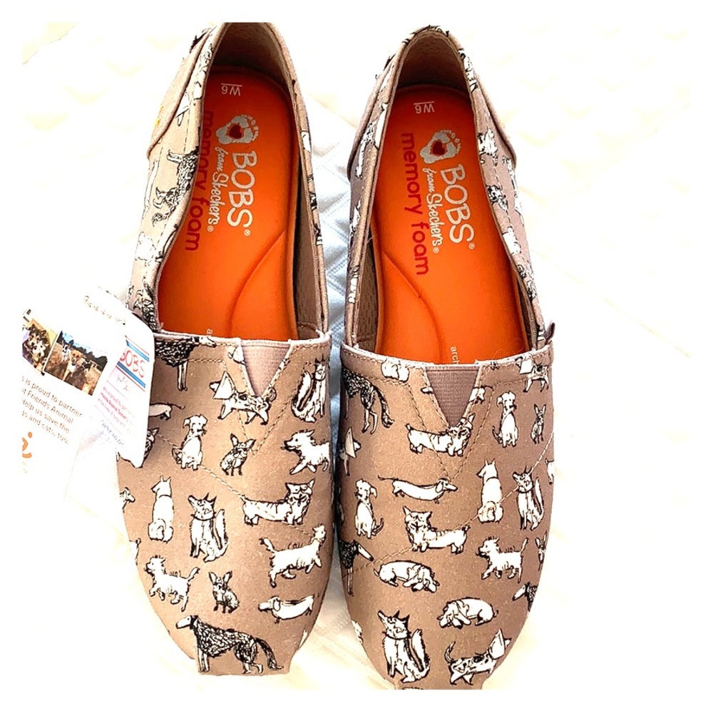 NWT Bobs Doggie Slip-Ons